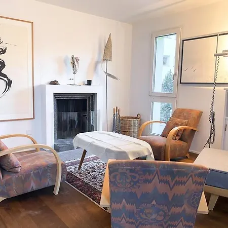 아파트 4 1/2 Maisonette With Great Views 질스 마리아